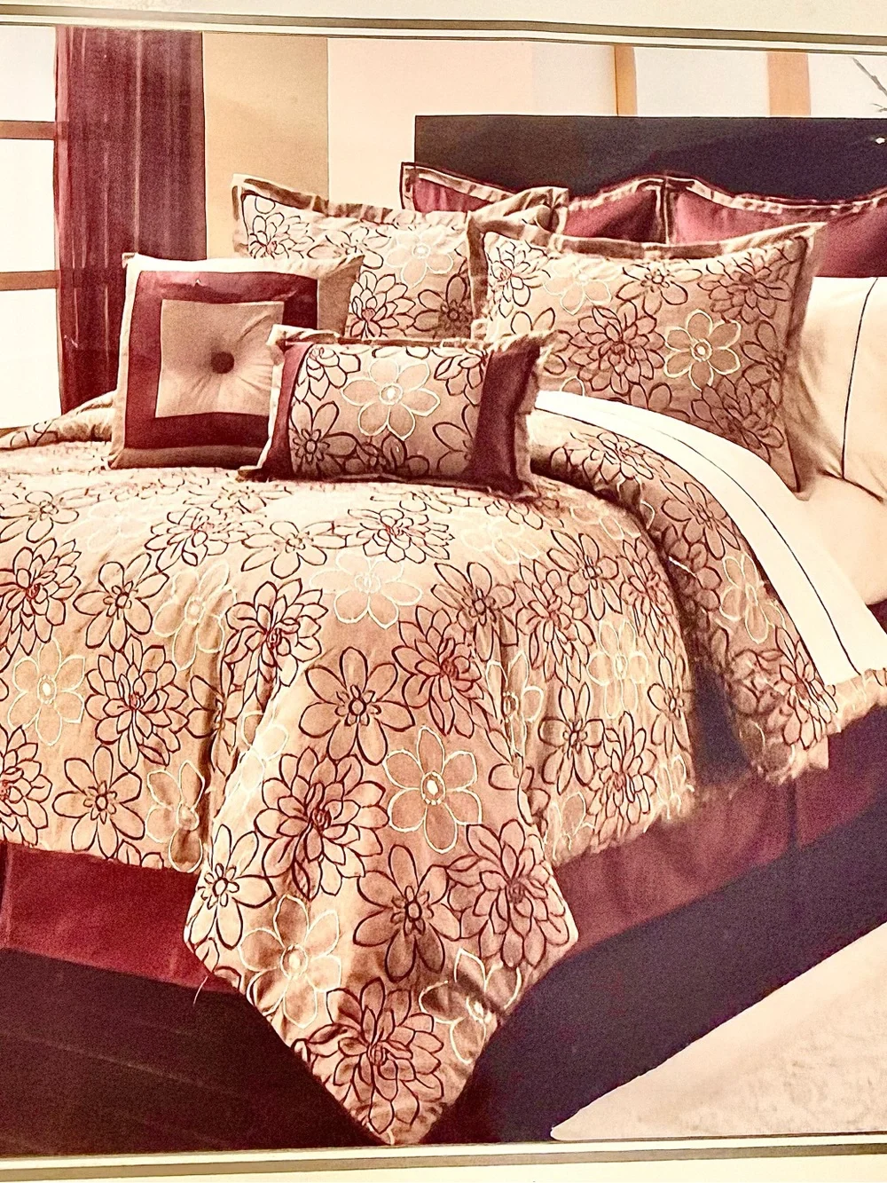 Madison Park king embroidery Floral Comforter Set with Burgundy Accents nwt